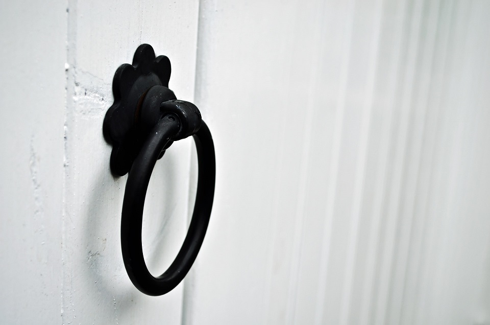 doorknocker