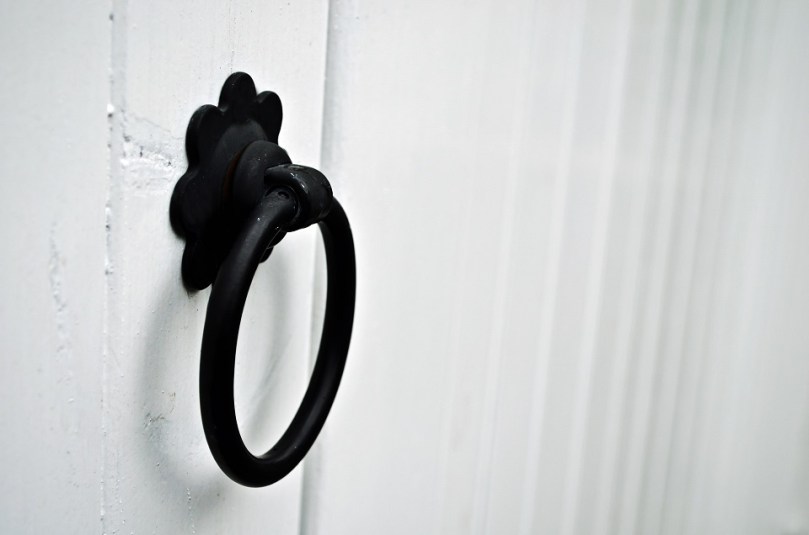 doorknocker